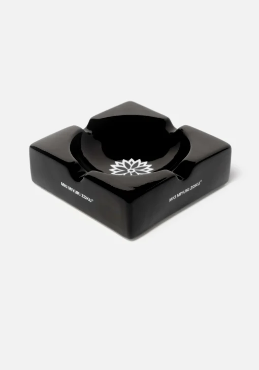 MKI CERAMIC ASHTRAY