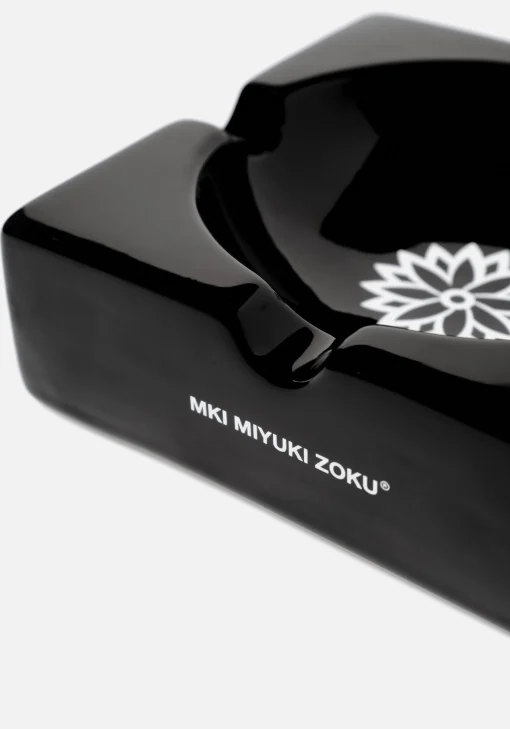 MKI CERAMIC ASHTRAY