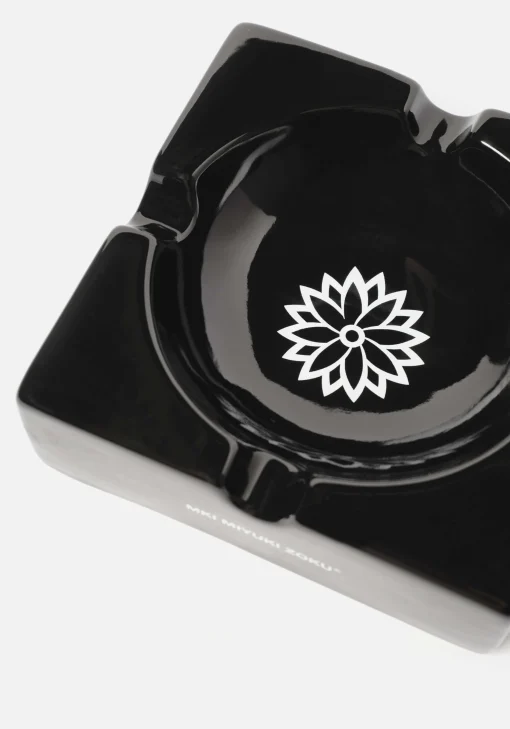 MKI CERAMIC ASHTRAY