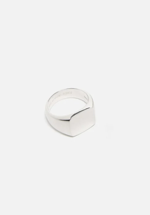 MKI SQUARE SIGNET RING