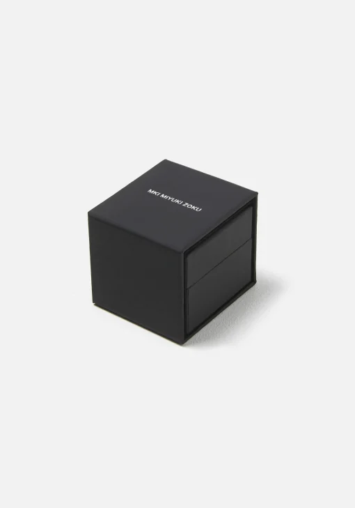 MKI SQUARE SIGNET RING
